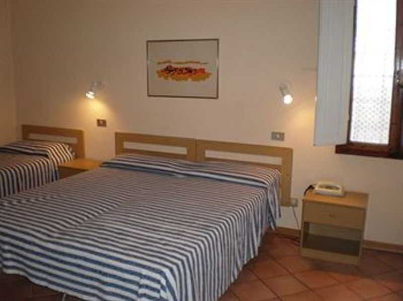 Hotel Elite Florencie Pokoj fotografie